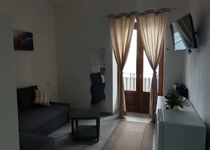 Deluxe Гостевой дом 3*